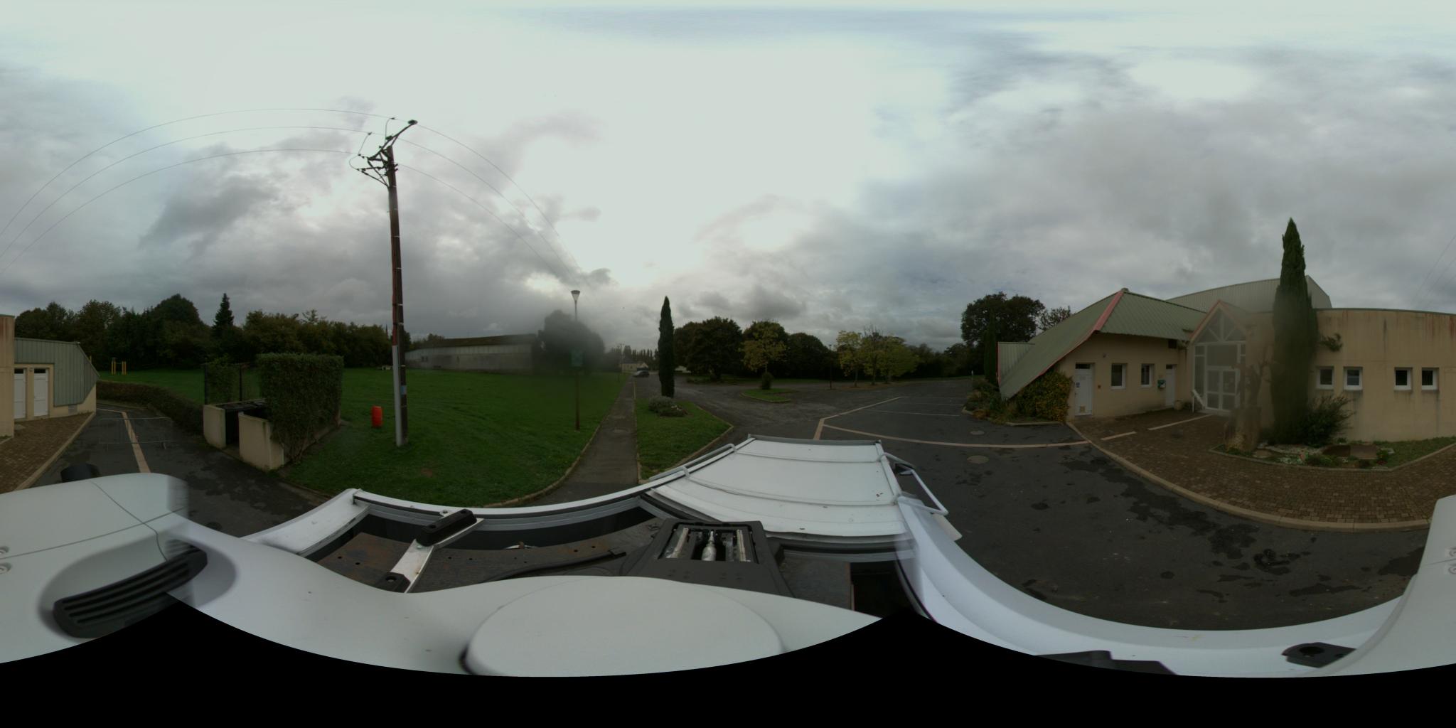 Vue de la rue du spot Salle polyvalente
