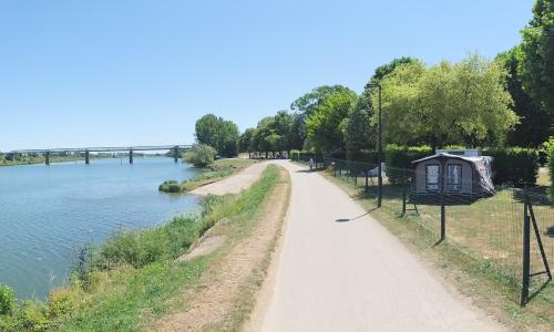 Aire camping-car Camping de la Saône