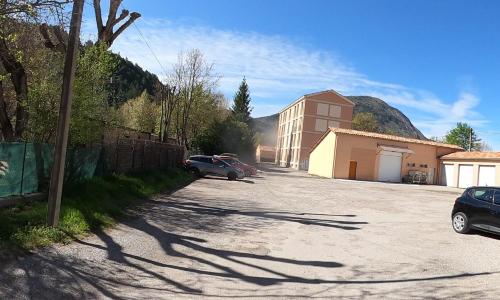 Aire camping-car Camping Le Frédéric Mistral