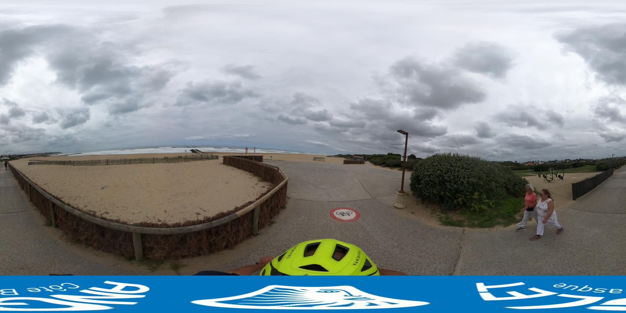 Vue de la rue du spot Street workout Anglet, Avenue des Corsaires