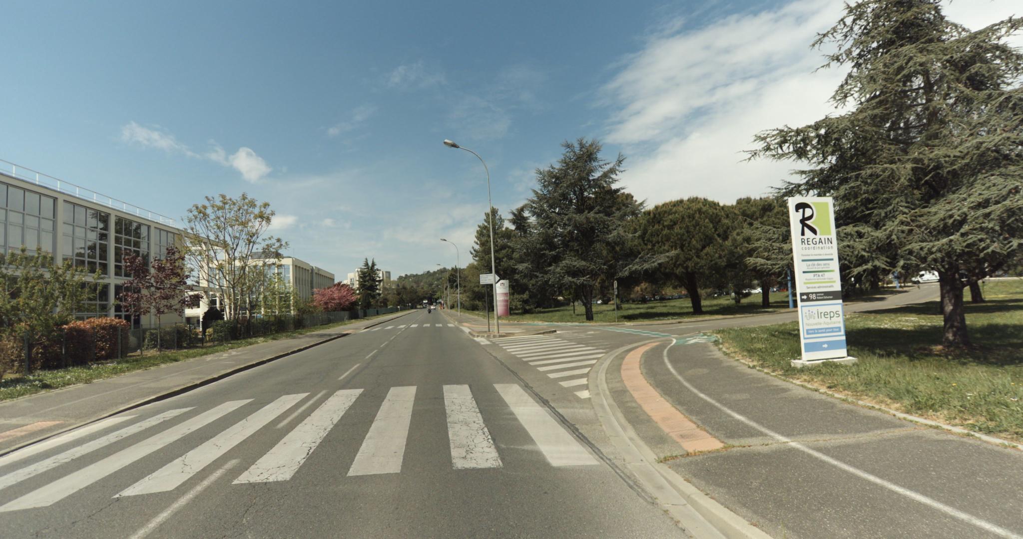 Vue de la rue du spot Street workout Agen, Avenue Robert Schuman