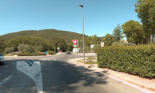 Aire camping-car LA ROQUEBRUSSANNE - Aire CCI 11025