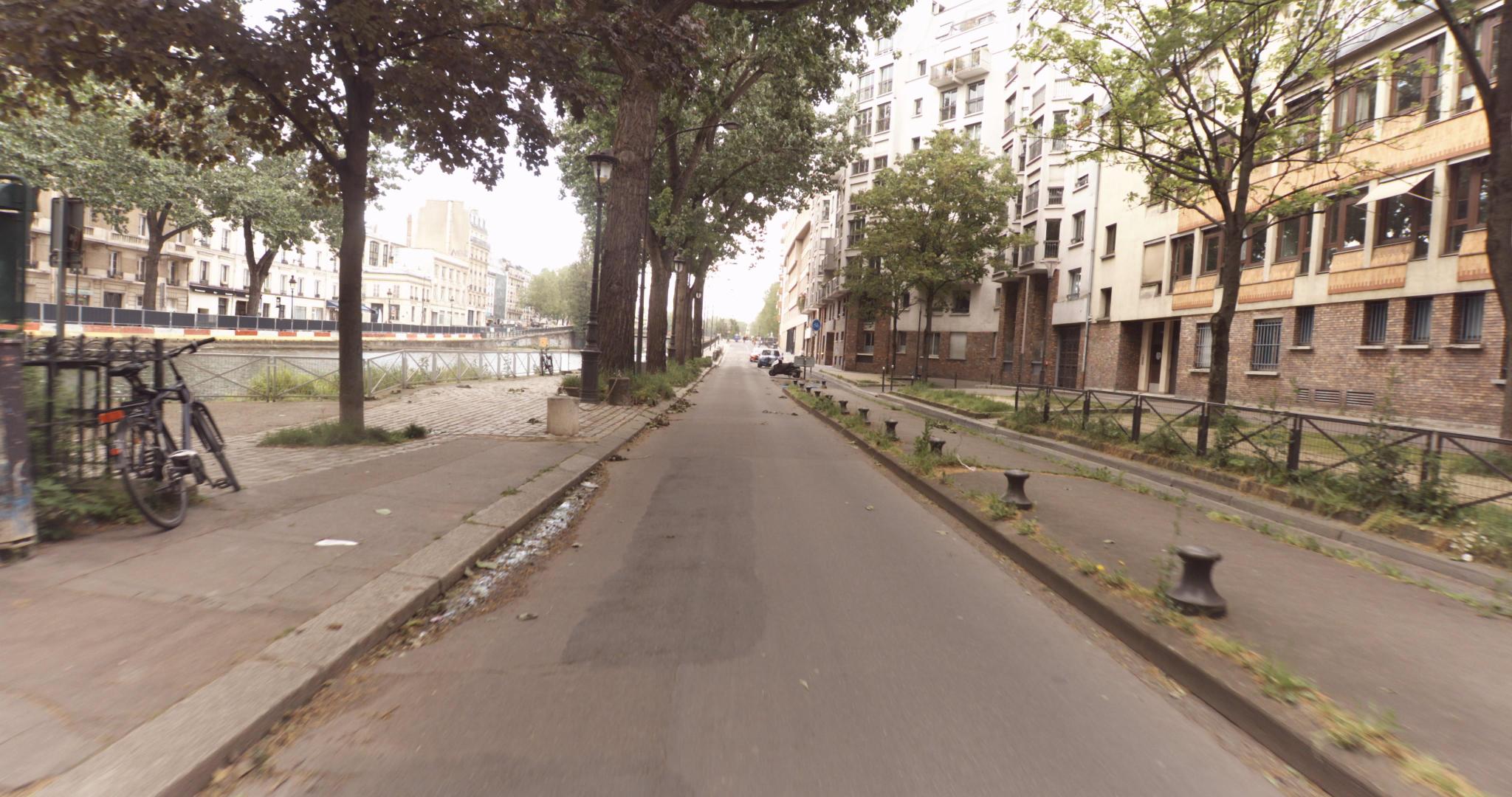 Vue de la rue du spot Square Henri Christiné, Quai de Jemmapes (2)