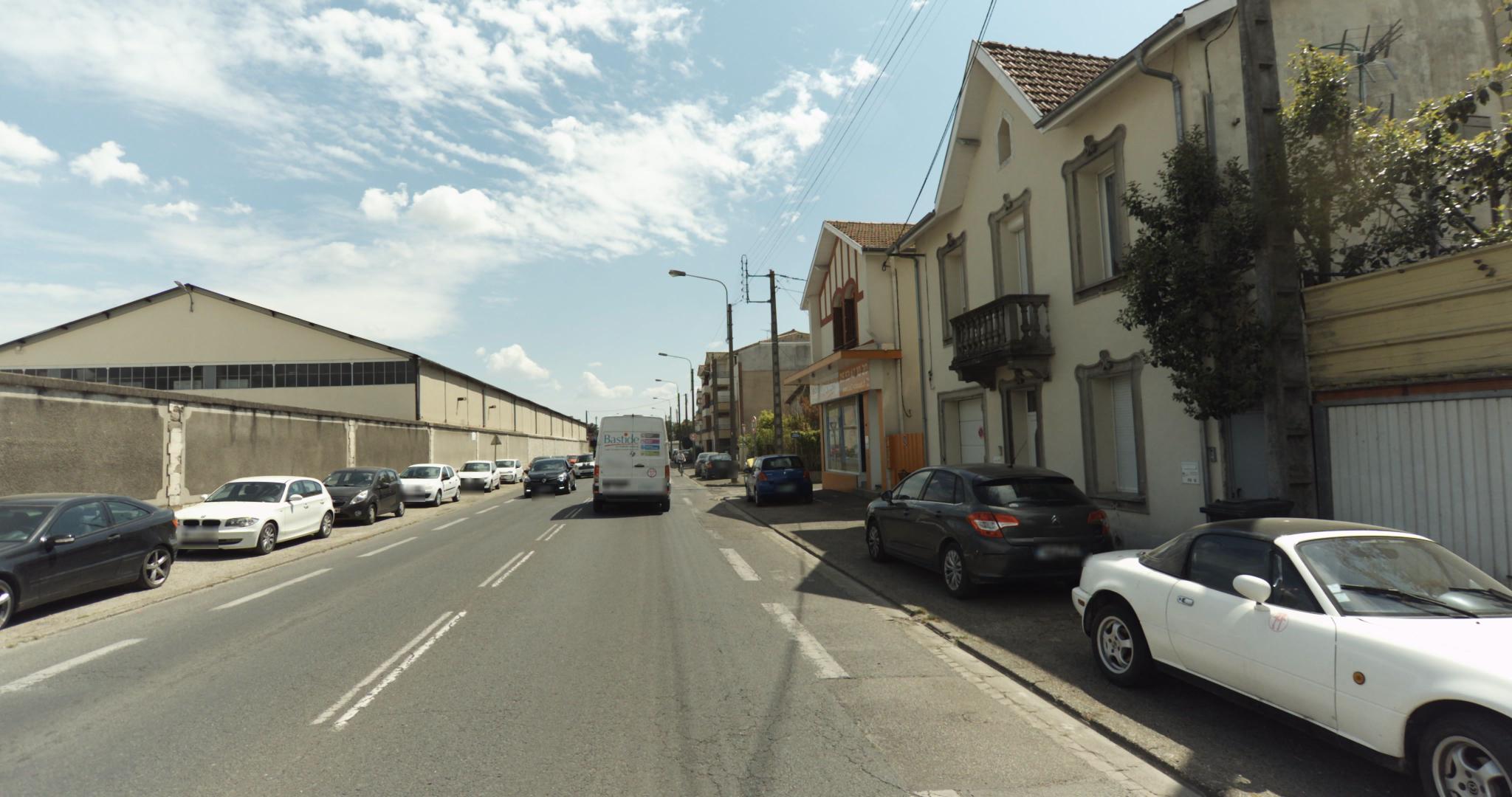 La rue de Hair House à Agen