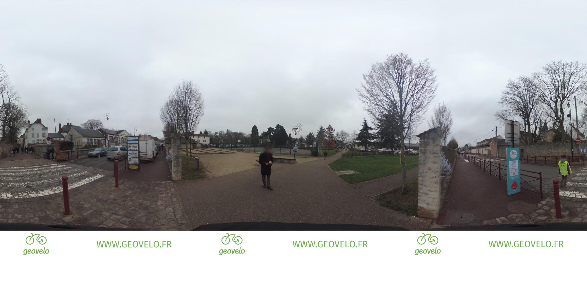 Vue de la rue du spot Jardin des Symples