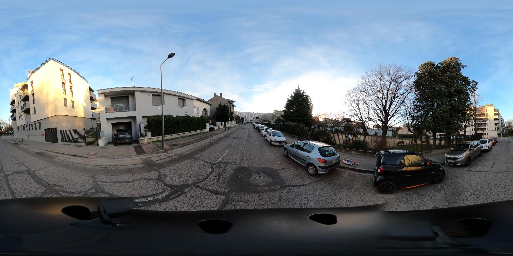 Vue de la rue du spot Parc de la France Libre et de la Résistance