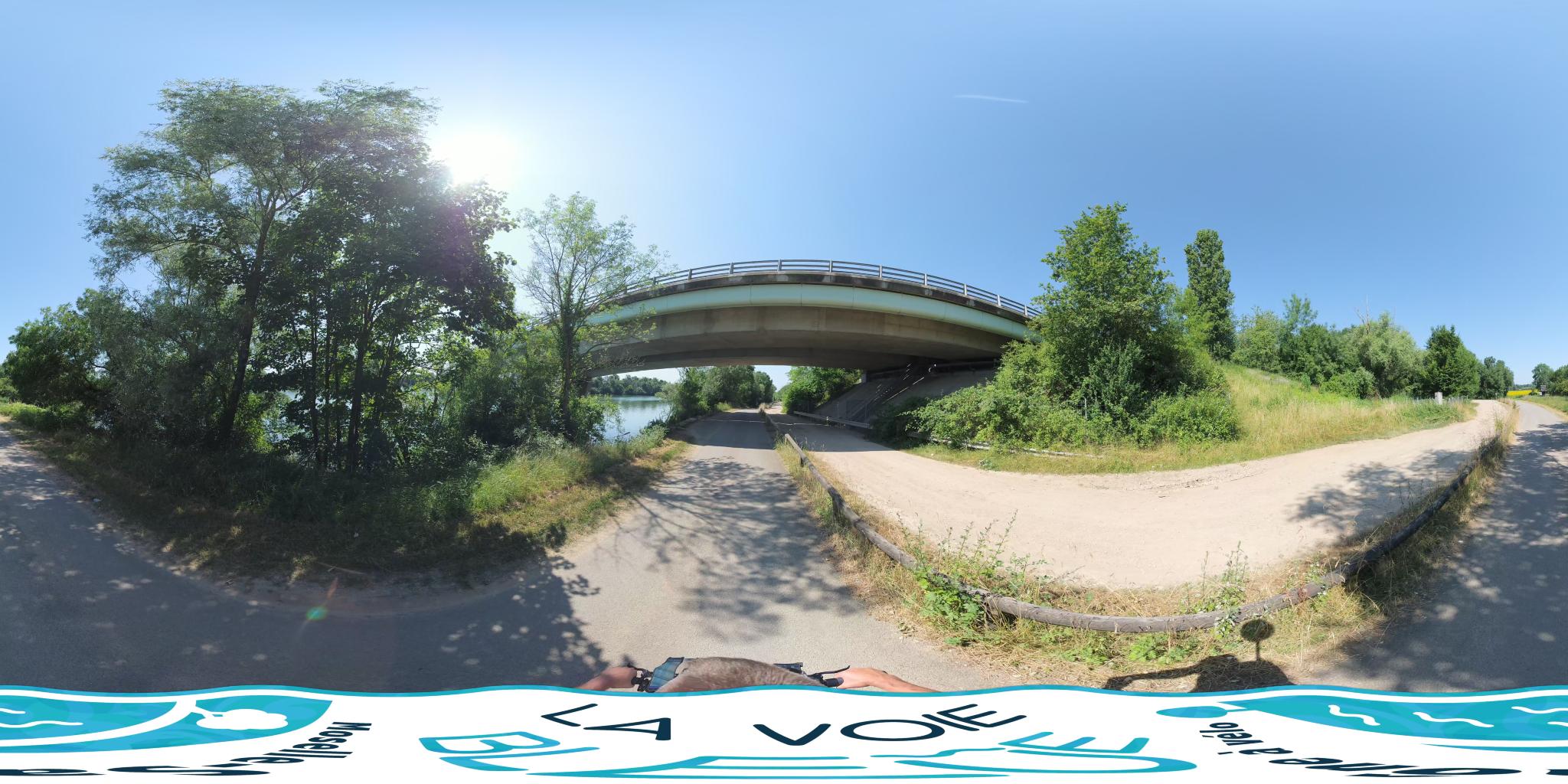Voie Bleu, coin nature à Sancé