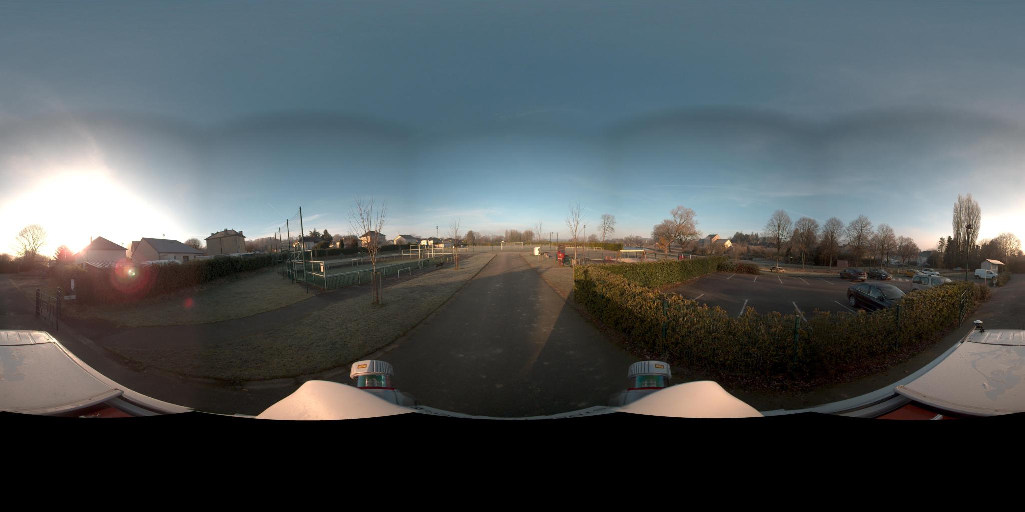 Vue de la rue du spot appareils musculaires