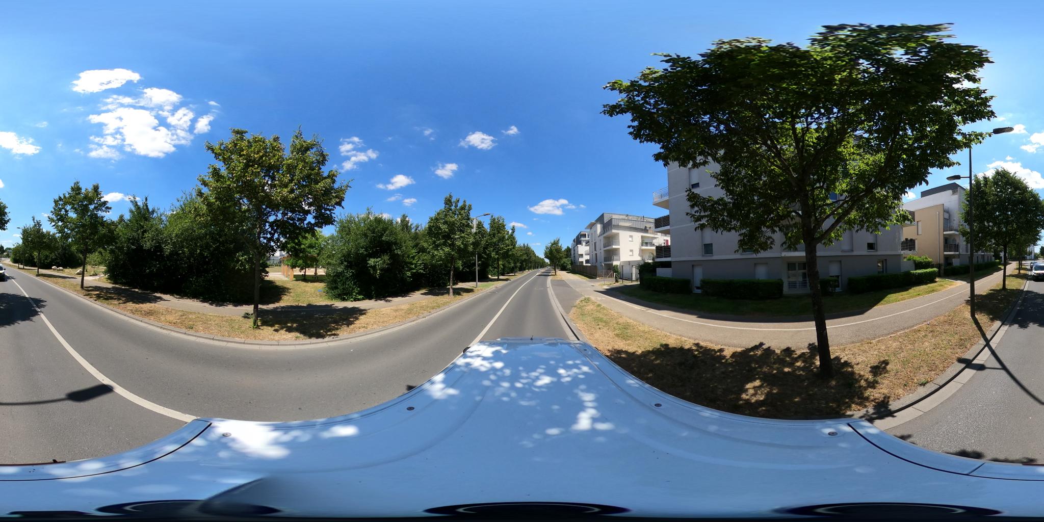 Vue de la rue du spot Espace Jeune Europe