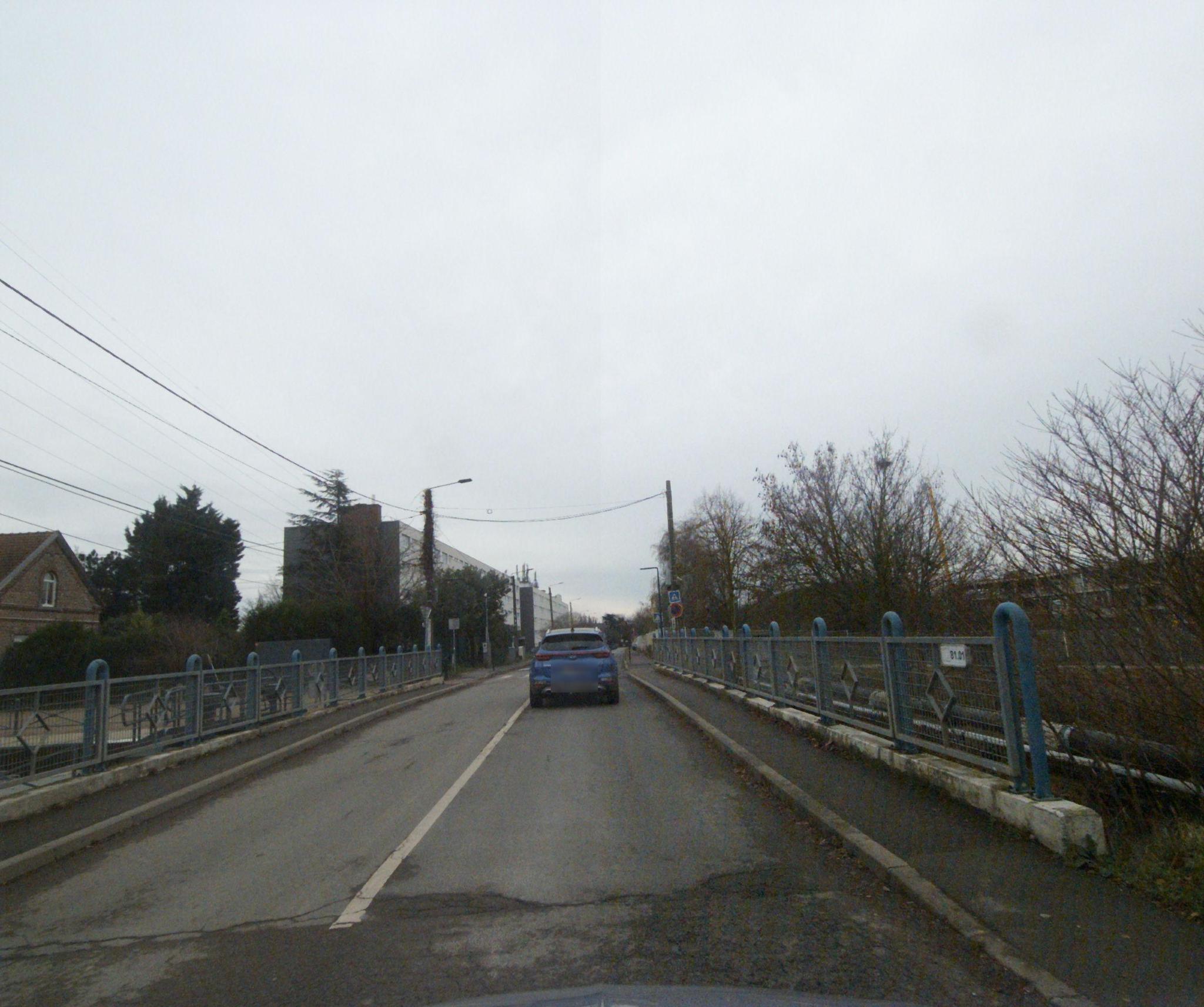 Vue de la rue du spot Street workout Wasquehal, Chemin de Halage