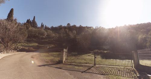 Aire camping-car Camping Alivetu