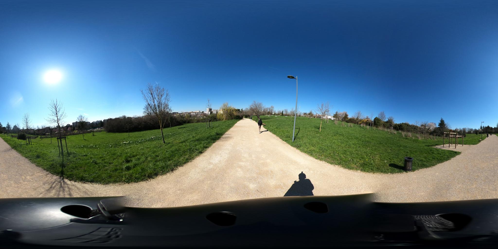 Vue de la rue du spot Parc Nelson Mandela, Rue Colette (2)