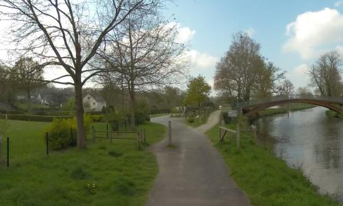 Aire camping-car Camping municipal Val d'Oust