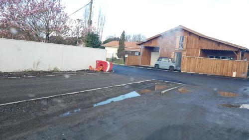 Aire camping-car Parking Avenue du Marais - Biscarrosse