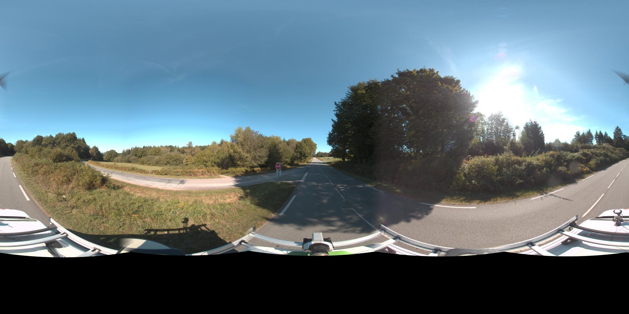 Délaisser de route, parking à Eymoutiers