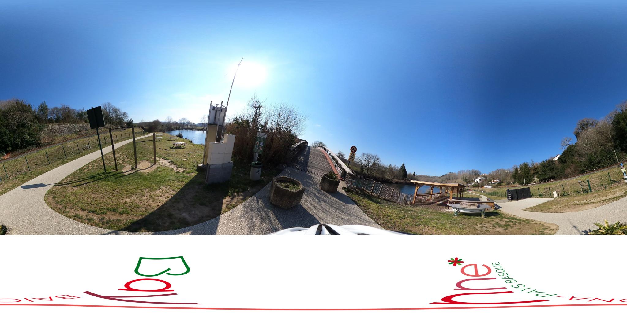 Vue de la rue du spot Street workout Villefranque, Chemin Ioanarrenia