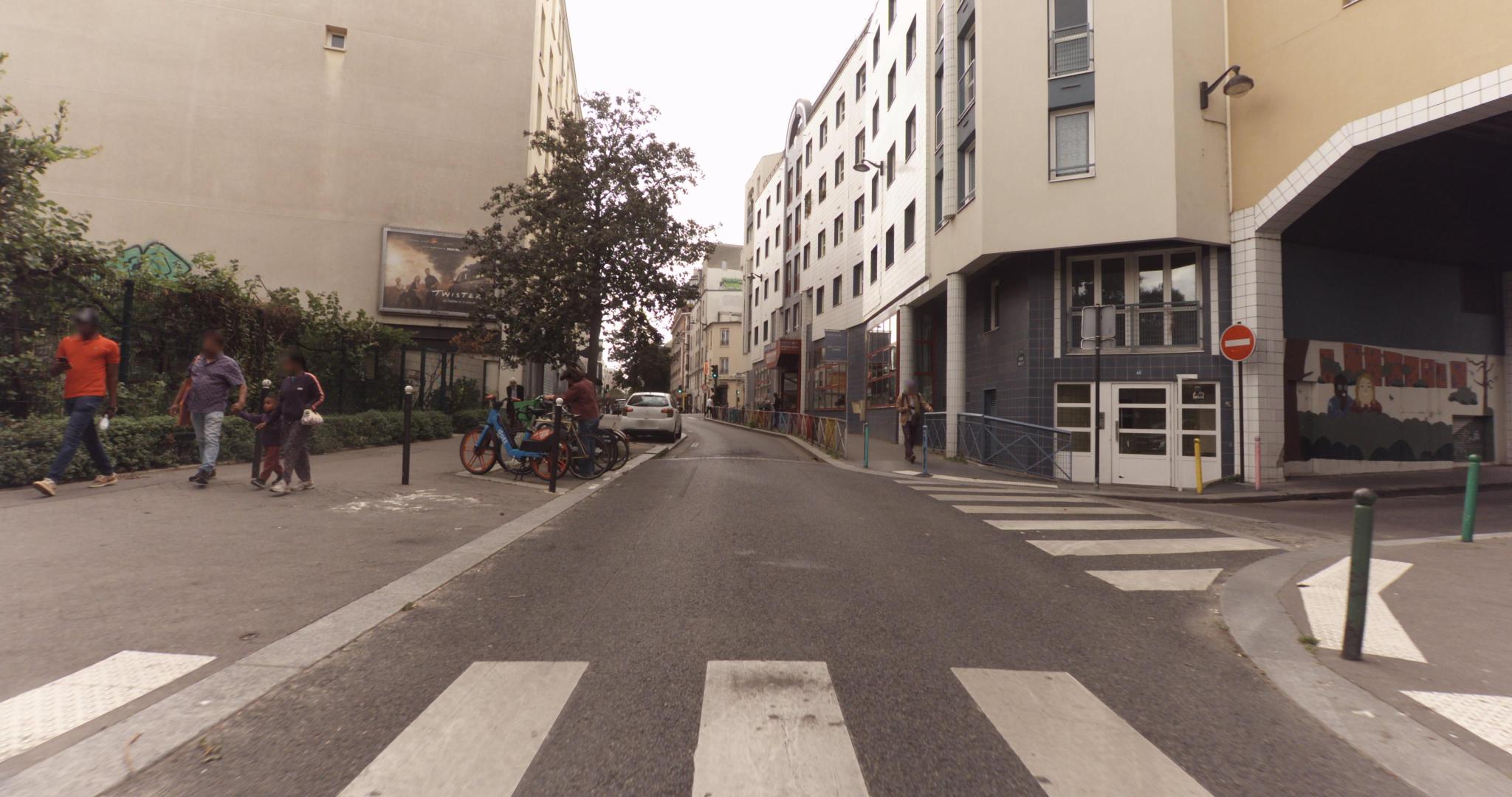 Vue de la rue du spot Square Petit