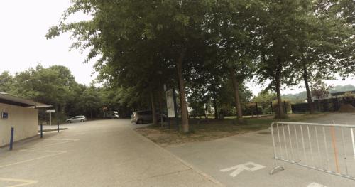 Aire camping-car Aire Chemin de Bellevue Saint-Goustan - Auray