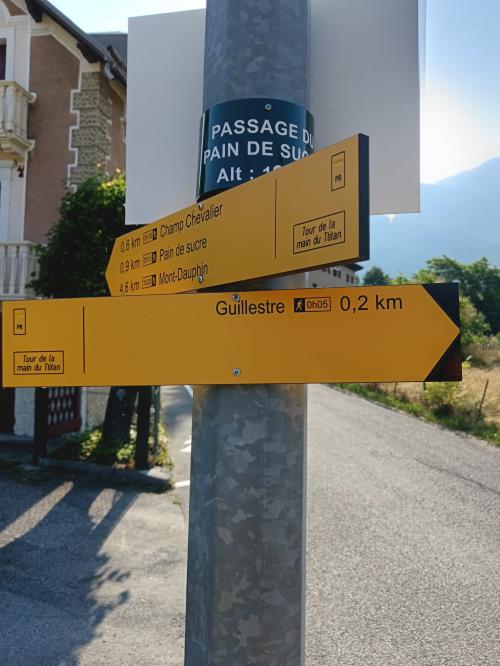 Aire camping-car Le Catinat Fleuri