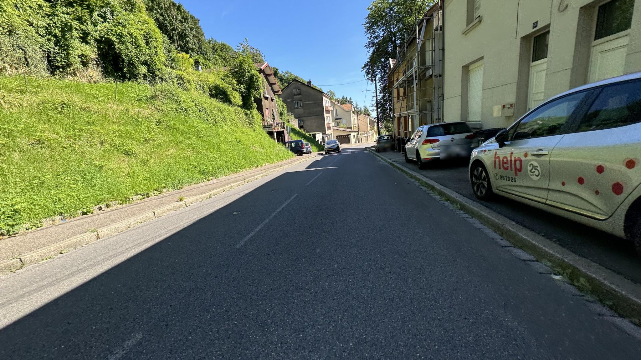 La rue de Sab&rsquo; Hair à Longwy