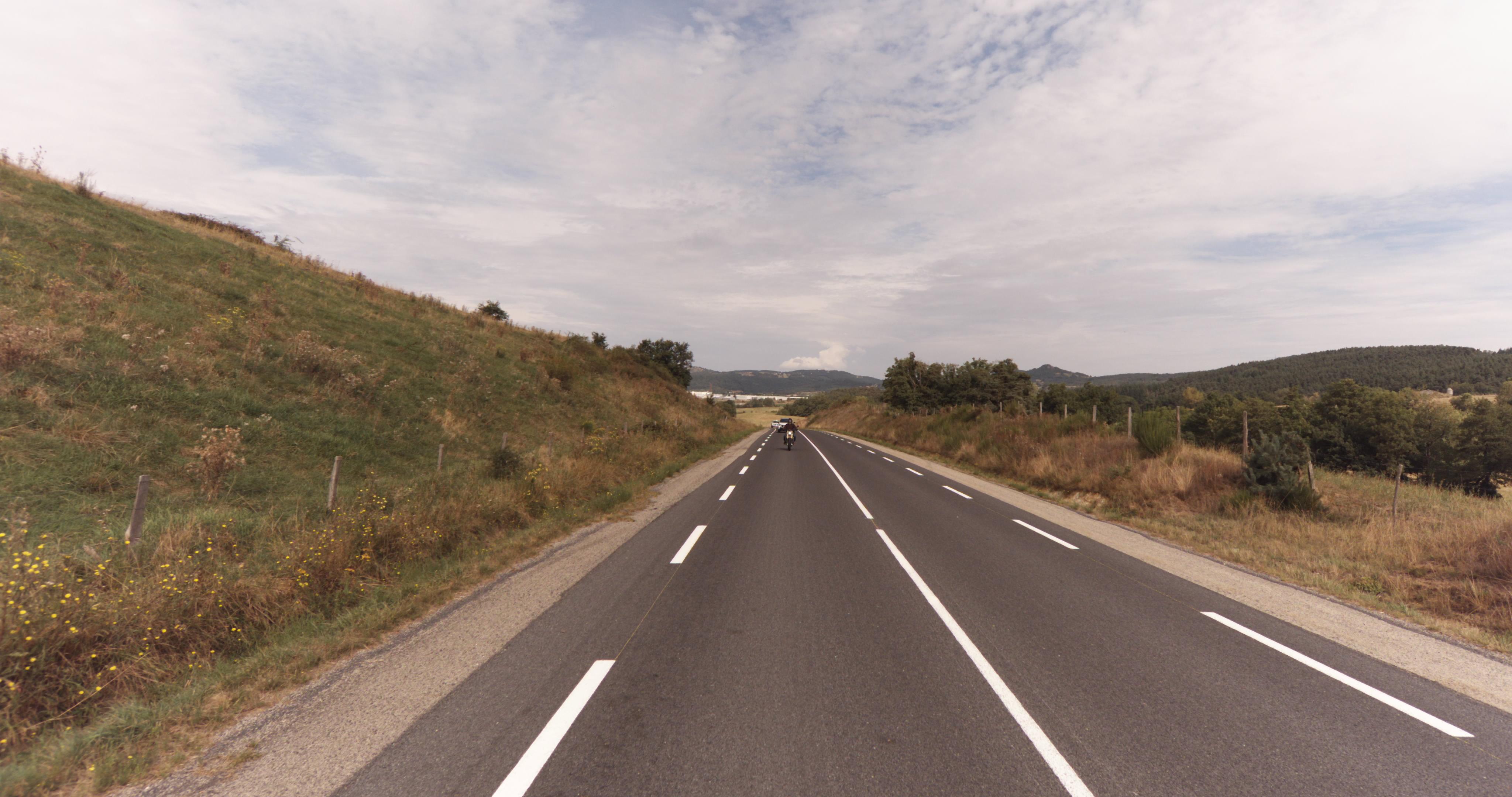S'installer à Saint-Germain-Laprade : vue panoramique, Haute-Loire